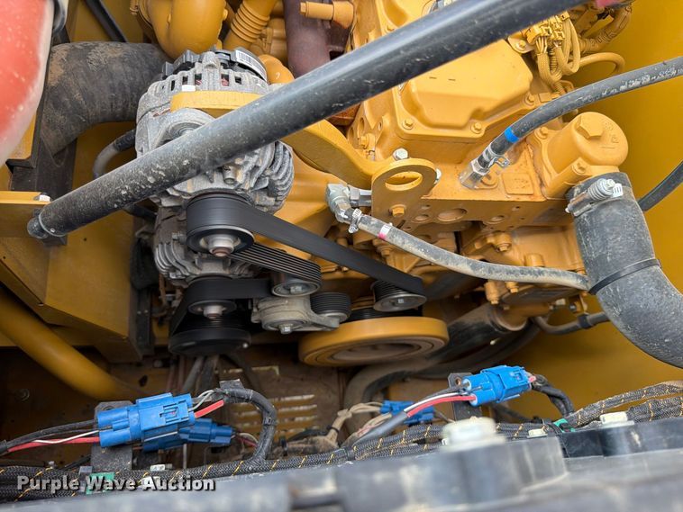 image for item FN3592 2022 Caterpillar 330 TC excavator