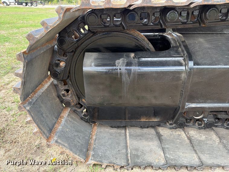 image for item FN3592 2022 Caterpillar 330 TC excavator