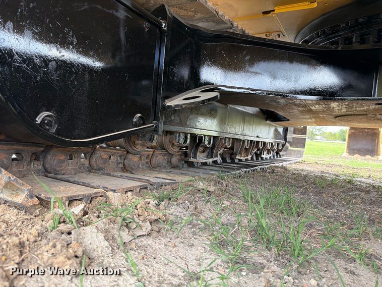 image for item FN3592 2022 Caterpillar 330 TC excavator
