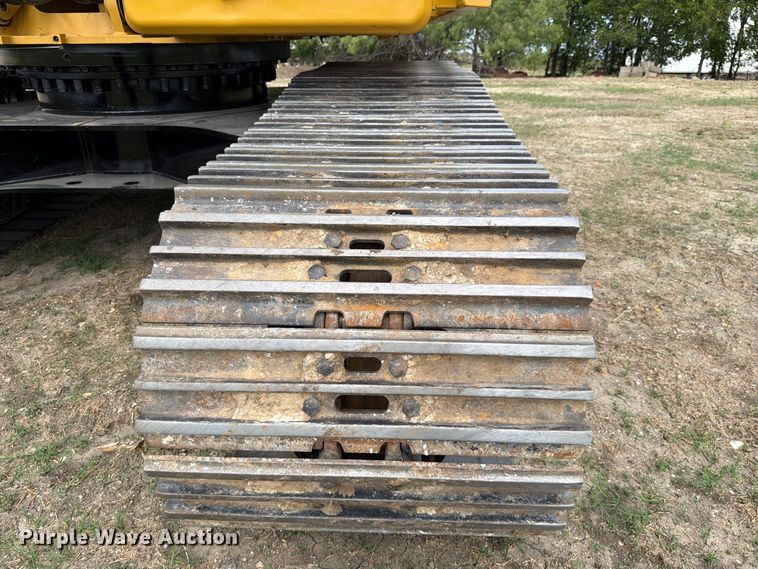 image for item FN3592 2022 Caterpillar 330 TC excavator