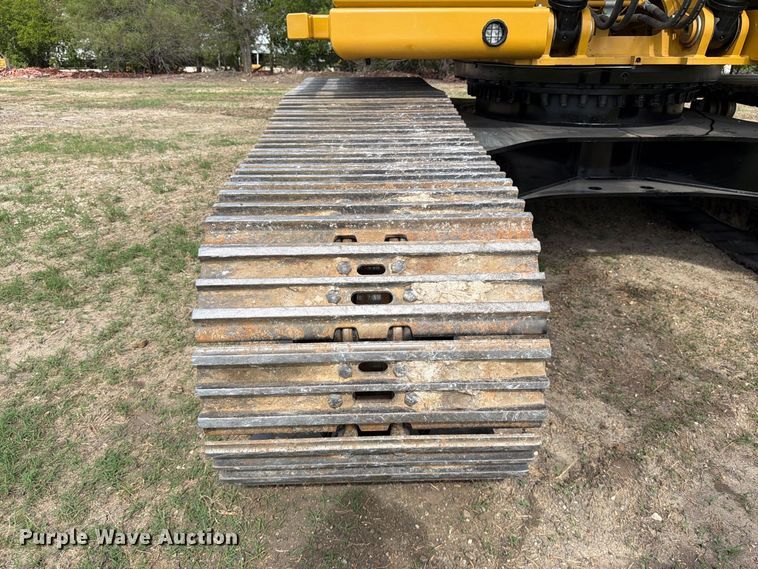 image for item FN3592 2022 Caterpillar 330 TC excavator