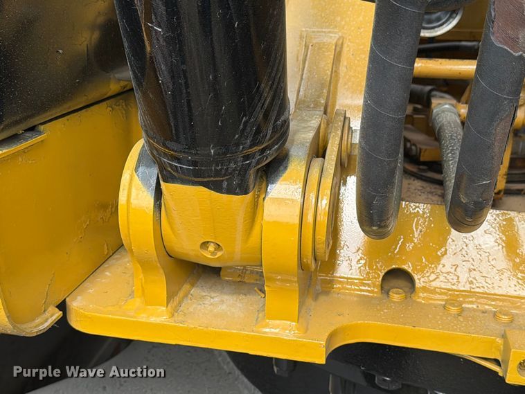 image for item FN3593 2012 Caterpillar 320EL excavator