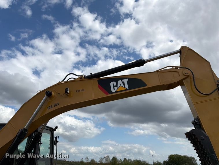 image for item FN3593 2012 Caterpillar 320EL excavator