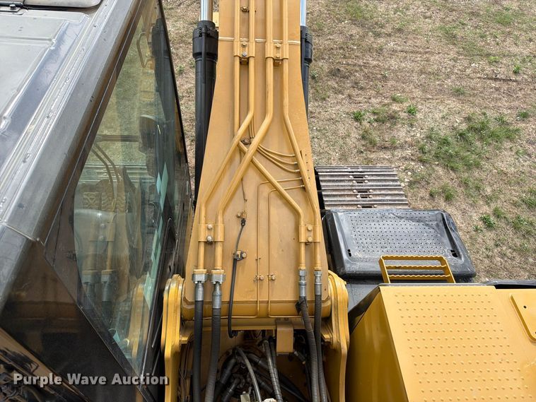 image for item FN3593 2012 Caterpillar 320EL excavator
