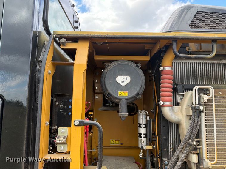 image for item FN3593 2012 Caterpillar 320EL excavator