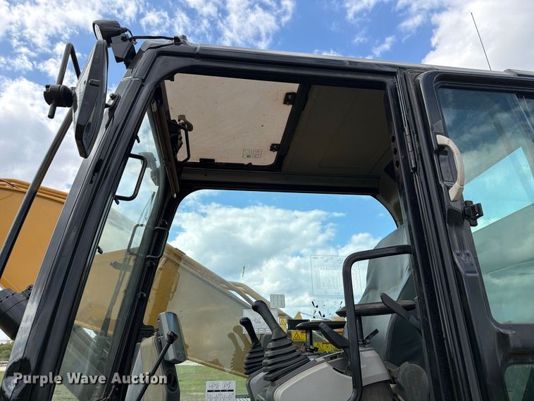 image for item FN3593 2012 Caterpillar 320EL excavator