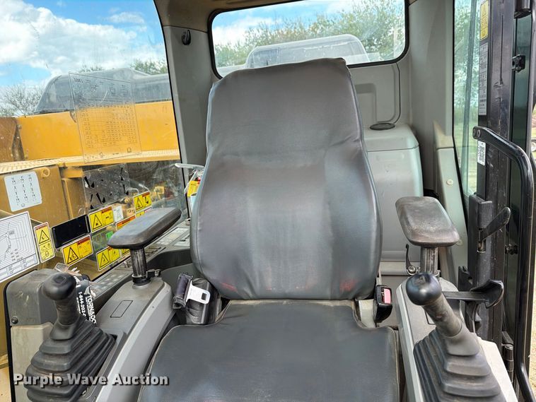 image for item FN3593 2012 Caterpillar 320EL excavator