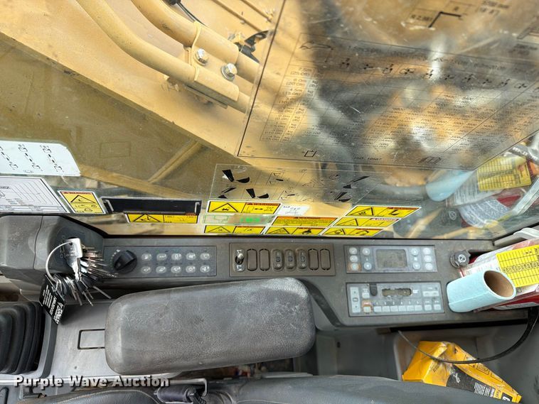 image for item FN3593 2012 Caterpillar 320EL excavator