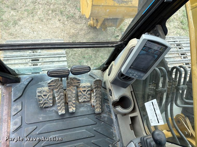 image for item FN3593 2012 Caterpillar 320EL excavator