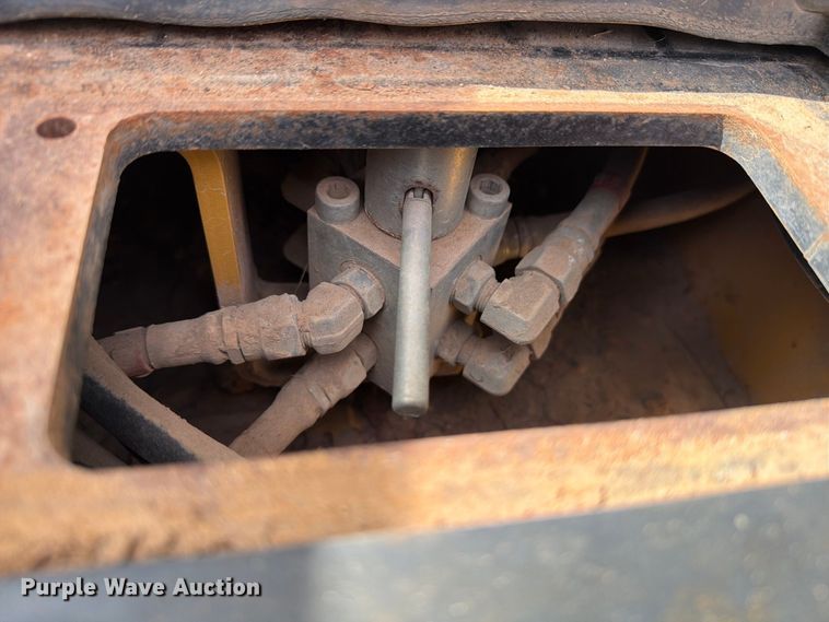 image for item FN3593 2012 Caterpillar 320EL excavator
