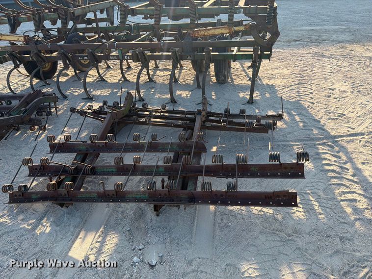 image for item FN3594 John Deere 1010 field cultivator