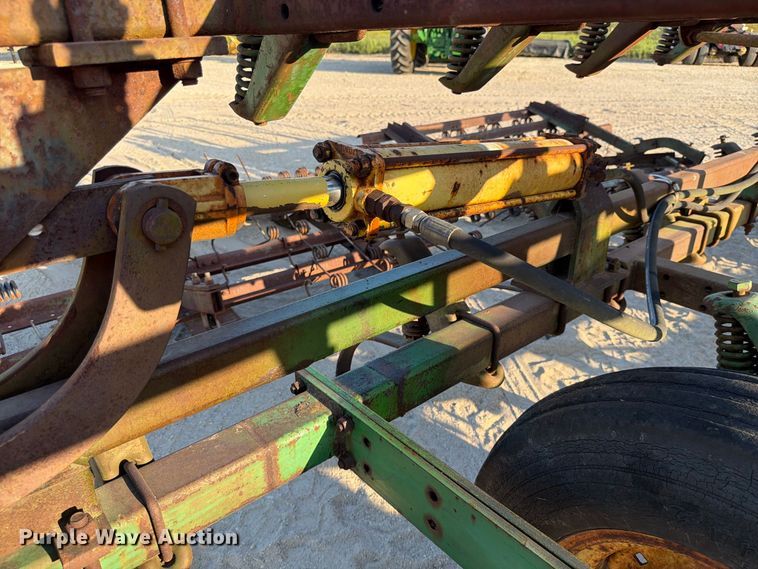 image for item FN3594 John Deere 1010 field cultivator
