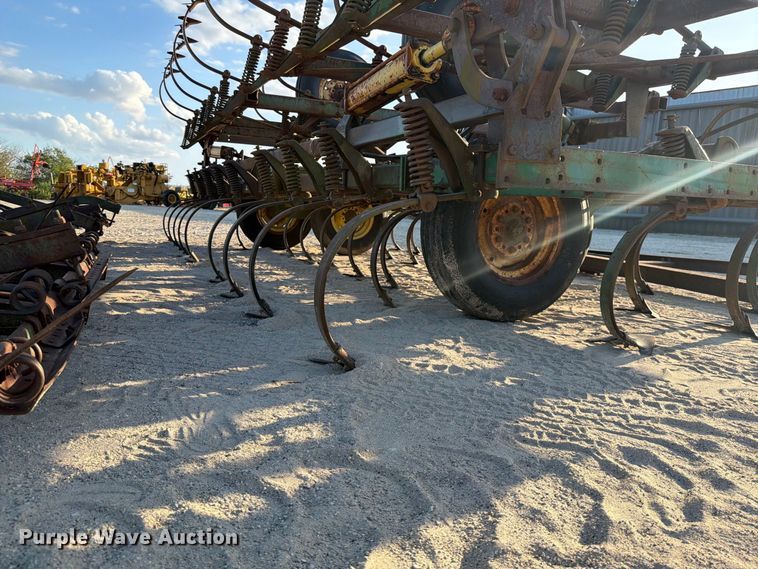image for item FN3594 John Deere 1010 field cultivator