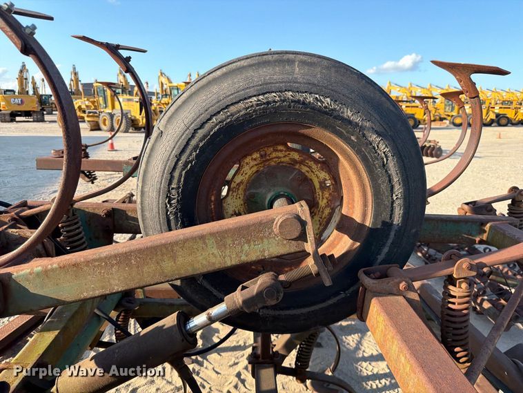 image for item FN3594 John Deere 1010 field cultivator