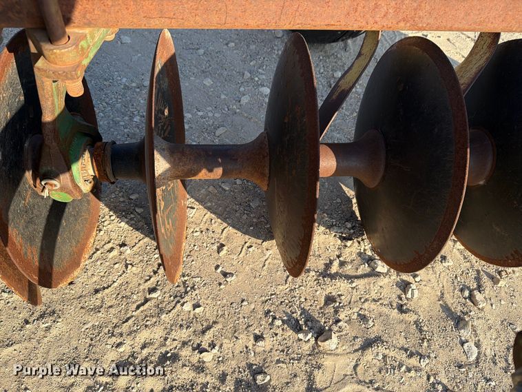 image for item FN3595 John Deere tandem disk