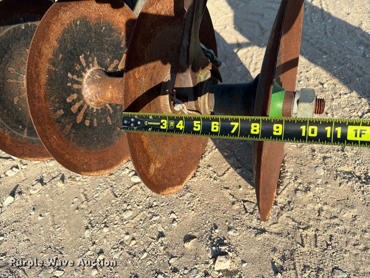 image for item FN3595 John Deere tandem disk