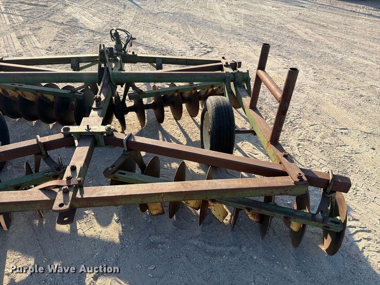 image for item FN3595 John Deere tandem disk
