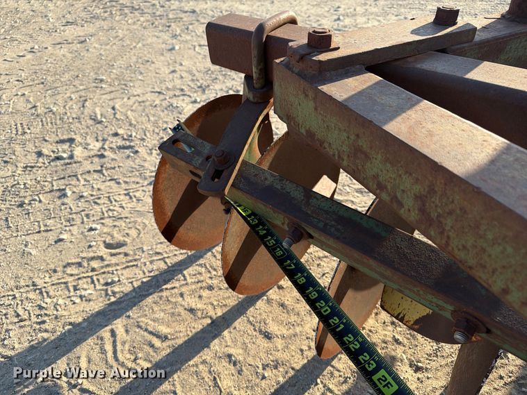 image for item FN3595 John Deere tandem disk