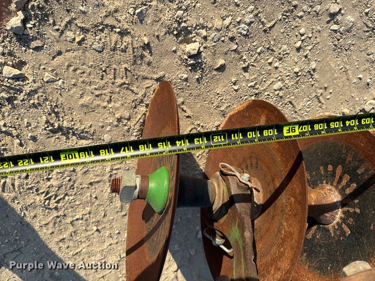 image for item FN3595 John Deere tandem disk