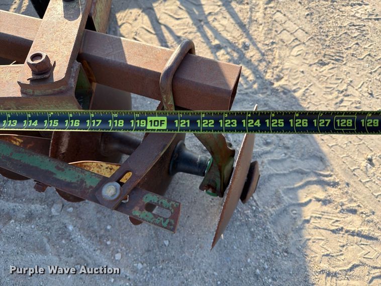 image for item FN3595 John Deere tandem disk