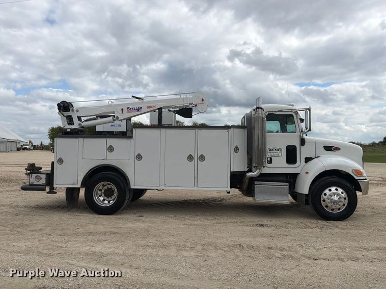 image for item FN3597 2007 Peterbilt 335 mechanics truck