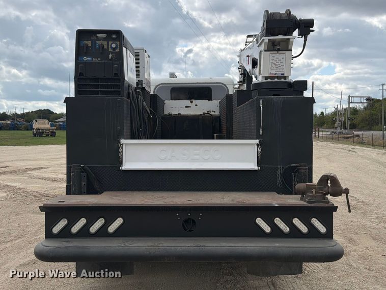 image for item FN3597 2007 Peterbilt 335 mechanics truck
