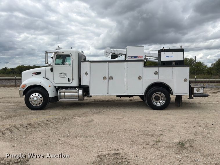 image for item FN3597 2007 Peterbilt 335 mechanics truck