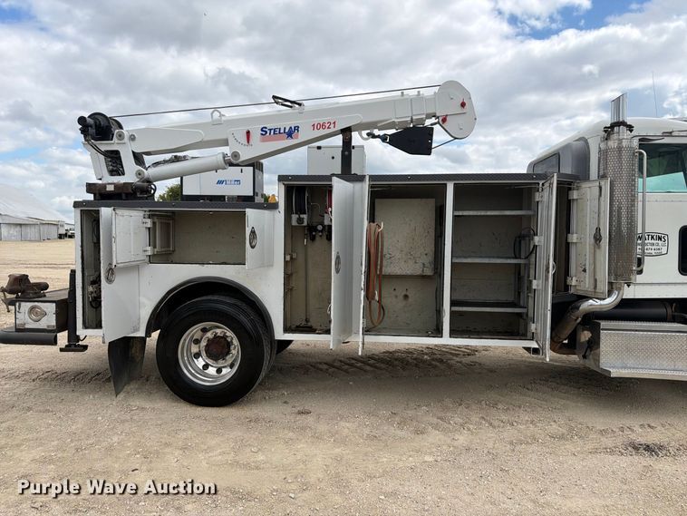 image for item FN3597 2007 Peterbilt 335 mechanics truck