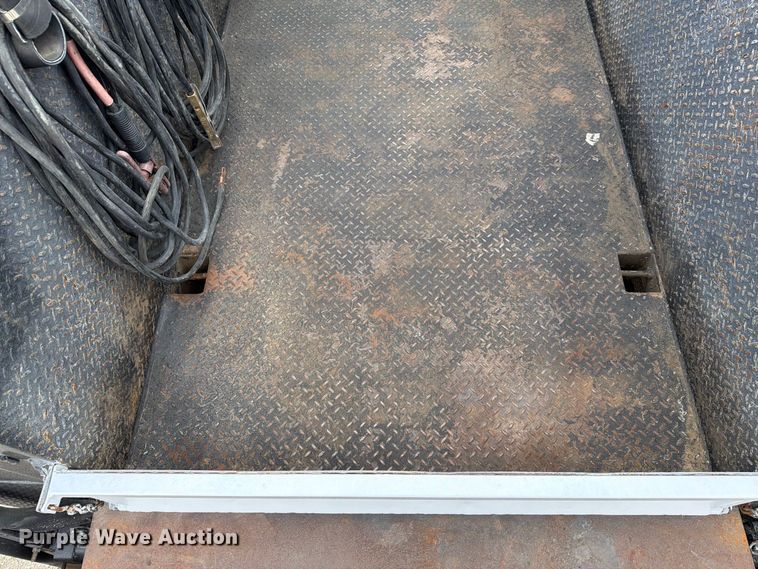 image for item FN3597 2007 Peterbilt 335 mechanics truck