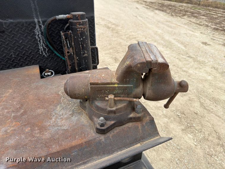 image for item FN3597 2007 Peterbilt 335 mechanics truck