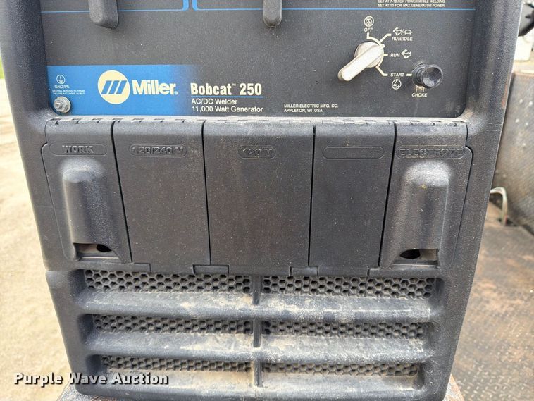 image for item FN3597 2007 Peterbilt 335 mechanics truck