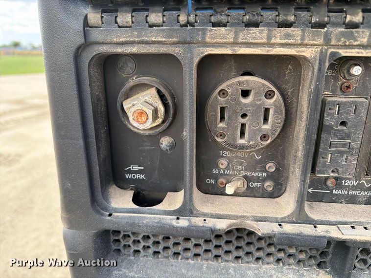 image for item FN3597 2007 Peterbilt 335 mechanics truck