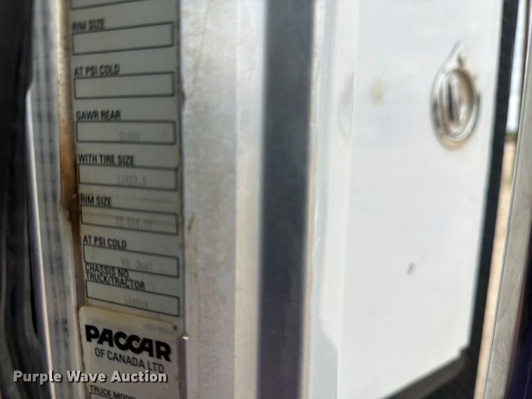image for item FN3597 2007 Peterbilt 335 mechanics truck