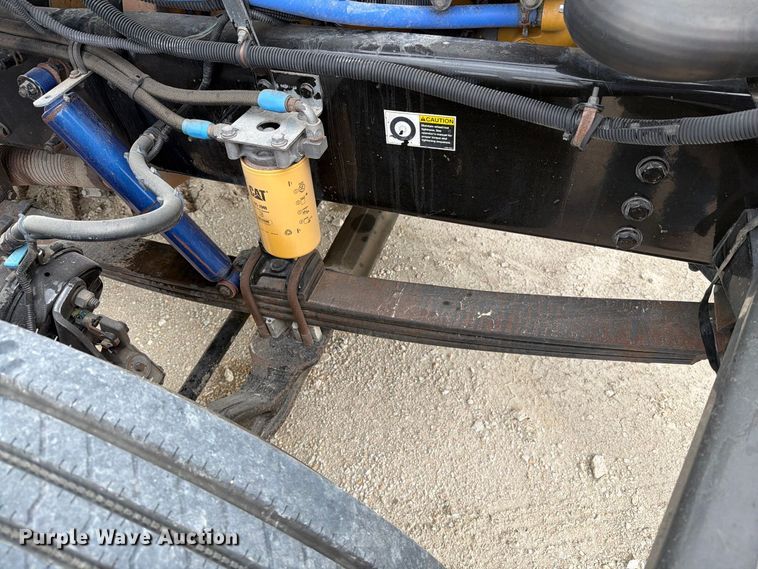 image for item FN3597 2007 Peterbilt 335 mechanics truck