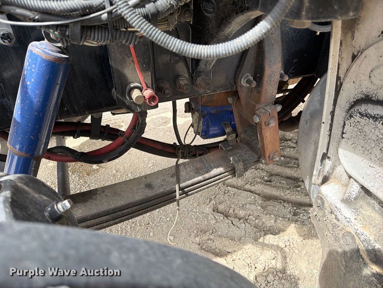 image for item FN3597 2007 Peterbilt 335 mechanics truck