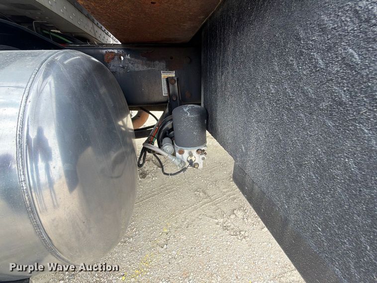 image for item FN3597 2007 Peterbilt 335 mechanics truck
