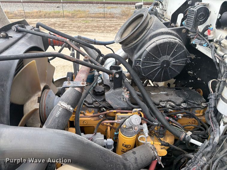 image for item FN3597 2007 Peterbilt 335 mechanics truck