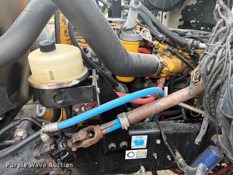 image for item FN3597 2007 Peterbilt 335 mechanics truck