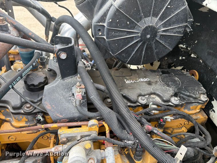 image for item FN3597 2007 Peterbilt 335 mechanics truck