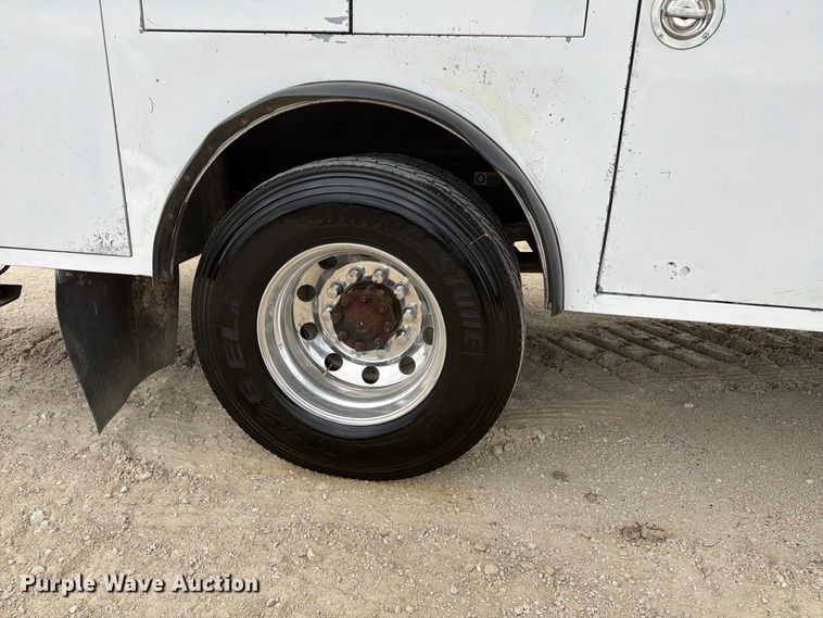 image for item FN3597 2007 Peterbilt 335 mechanics truck
