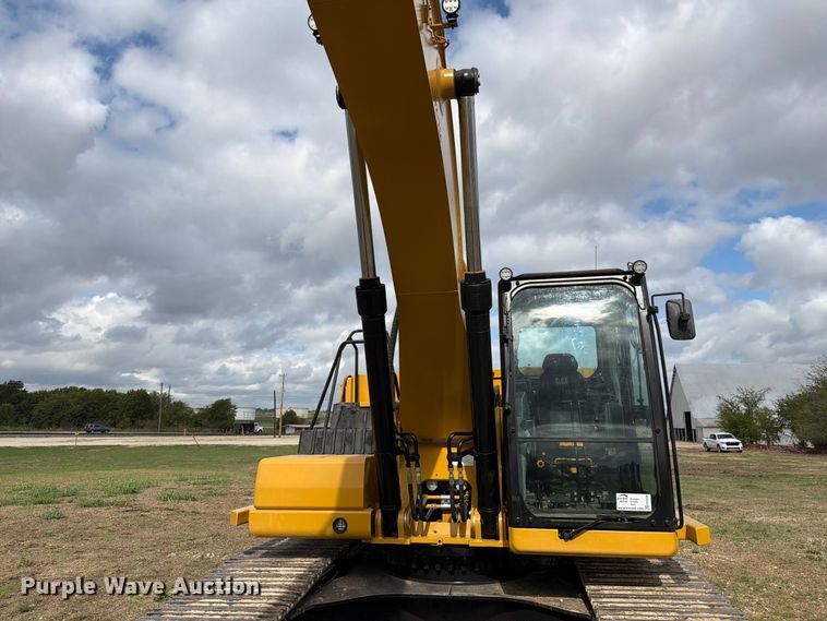 image for item FN3598 2023 Caterpillar 330 TC excavator