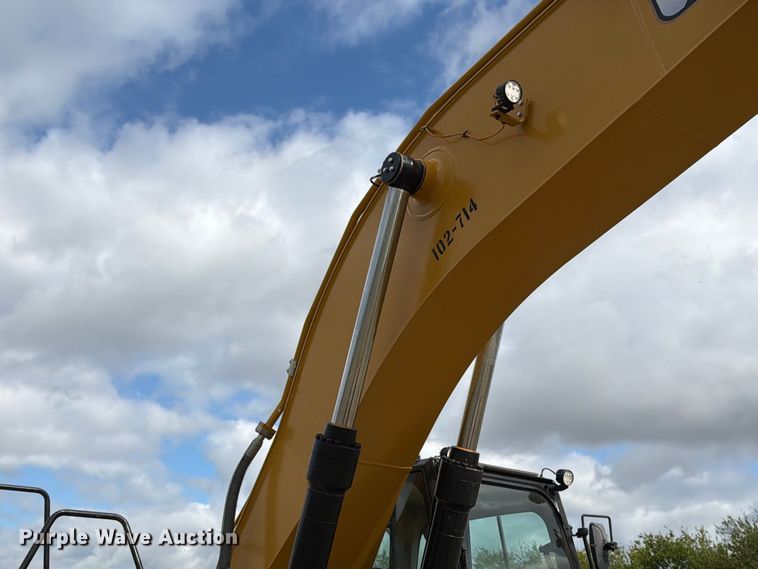 image for item FN3598 2023 Caterpillar 330 TC excavator