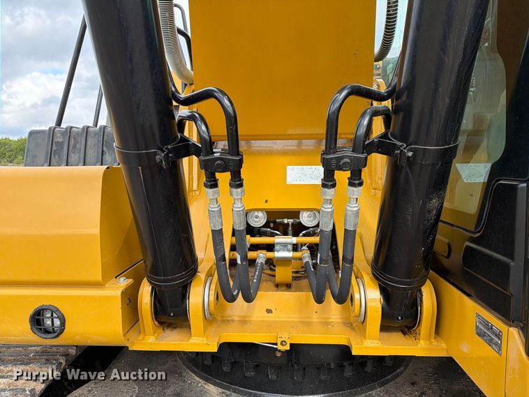 image for item FN3598 2023 Caterpillar 330 TC excavator