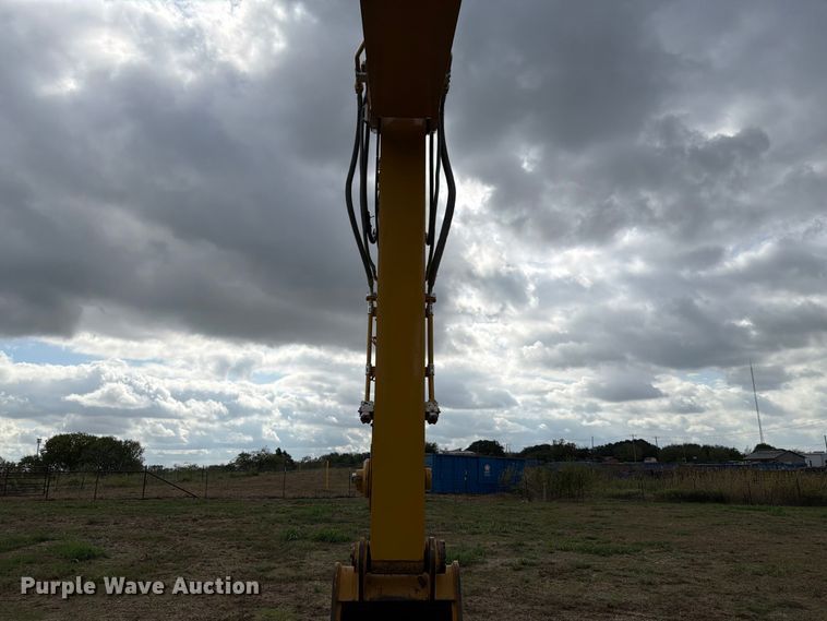 image for item FN3598 2023 Caterpillar 330 TC excavator
