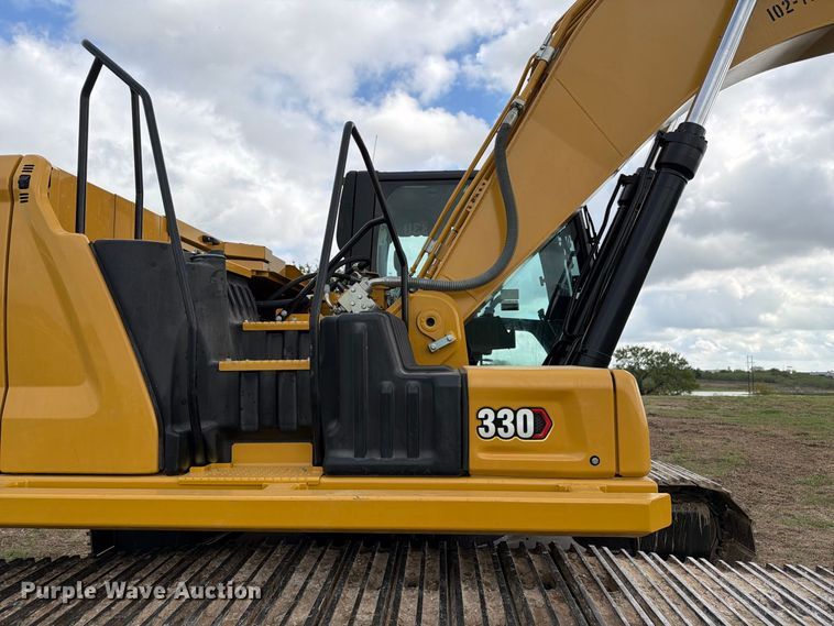 image for item FN3598 2023 Caterpillar 330 TC excavator