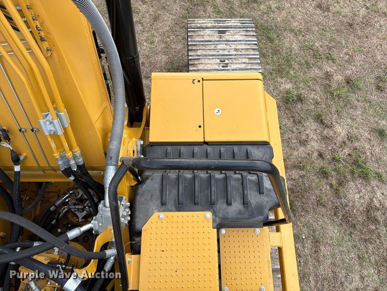 image for item FN3598 2023 Caterpillar 330 TC excavator
