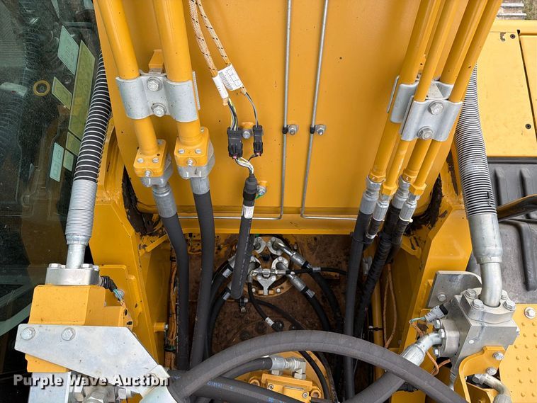 image for item FN3598 2023 Caterpillar 330 TC excavator