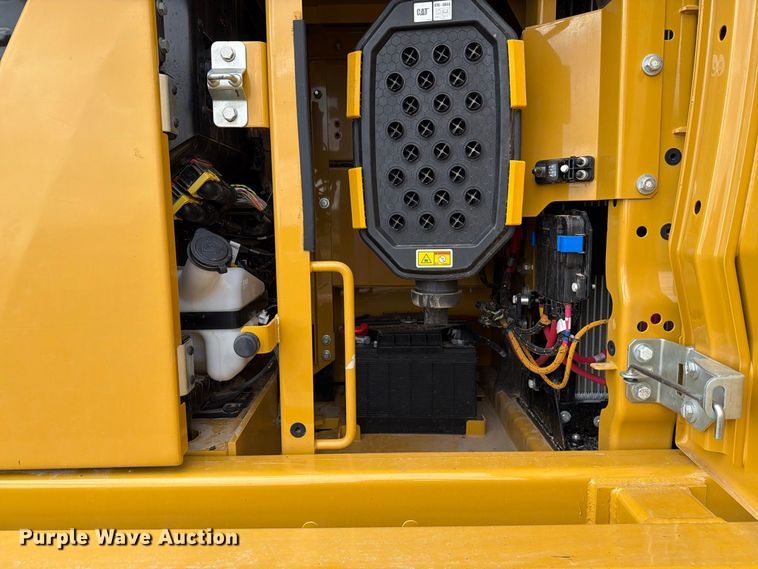 image for item FN3598 2023 Caterpillar 330 TC excavator