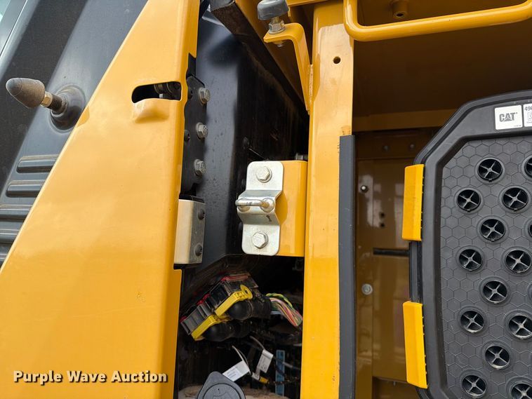 image for item FN3598 2023 Caterpillar 330 TC excavator