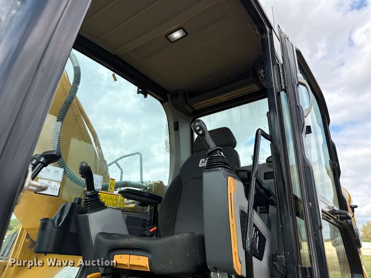 image for item FN3598 2023 Caterpillar 330 TC excavator